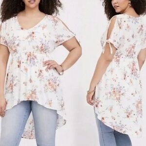 Torrid High Low Ivory Floral Cold Shoulder Short Sleeve V-Neck Top  Sz 2 (2X)